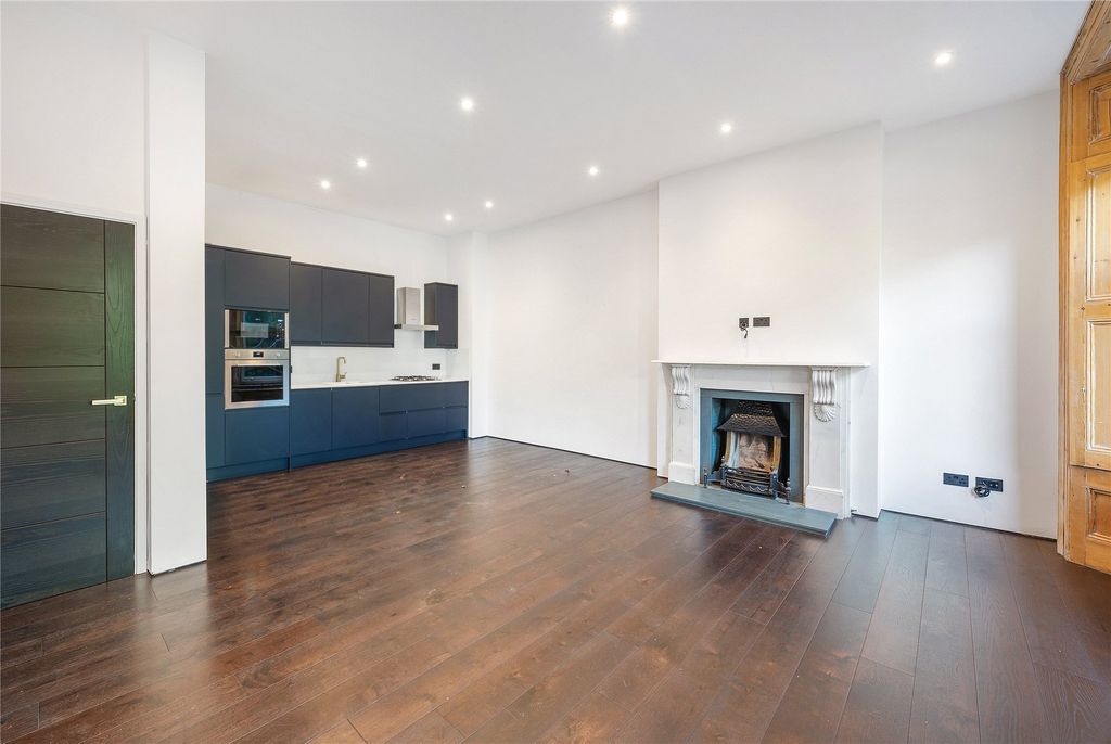 Property photo 1 of 11 Picture No. 01