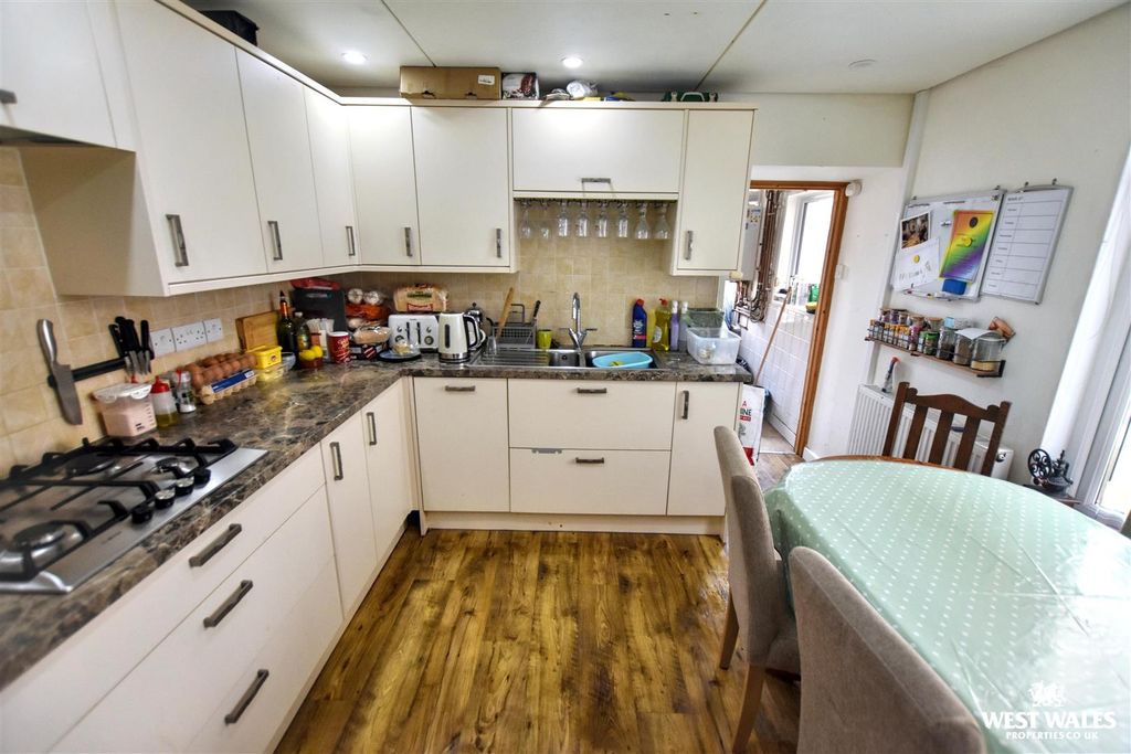 Property photo 2 of 14 9 (3).Jpg