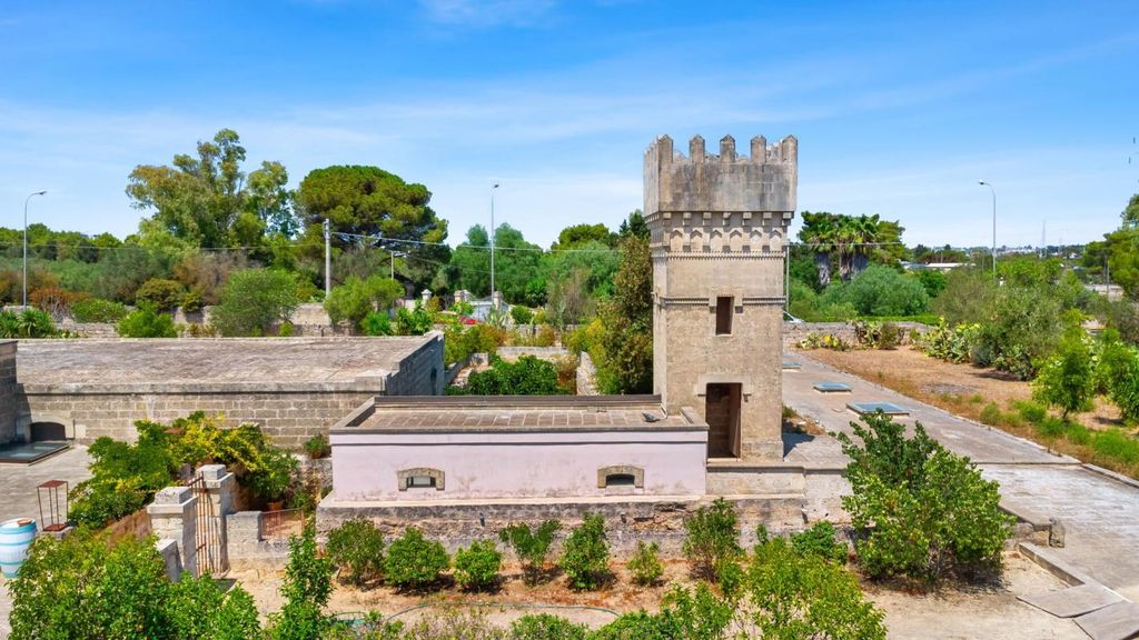 Property photo 3 of 40