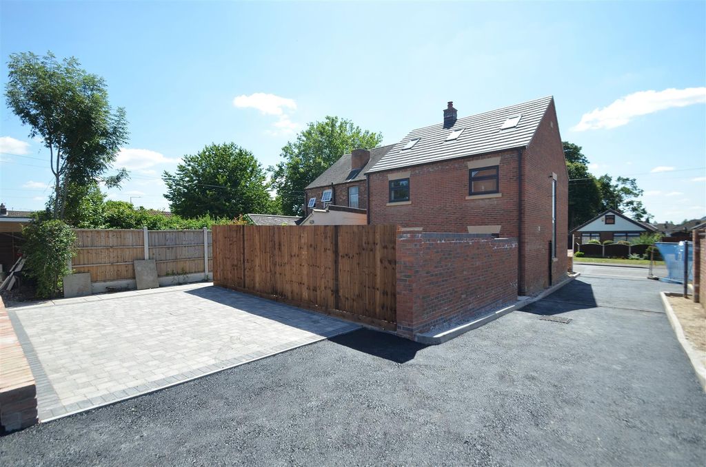 Property photo 3 of 16 3.Jpg