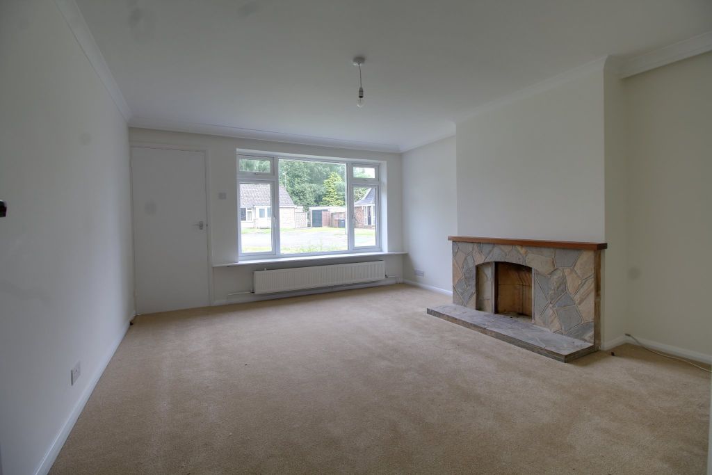 Property photo 3 of 7 17131_Room03Image011