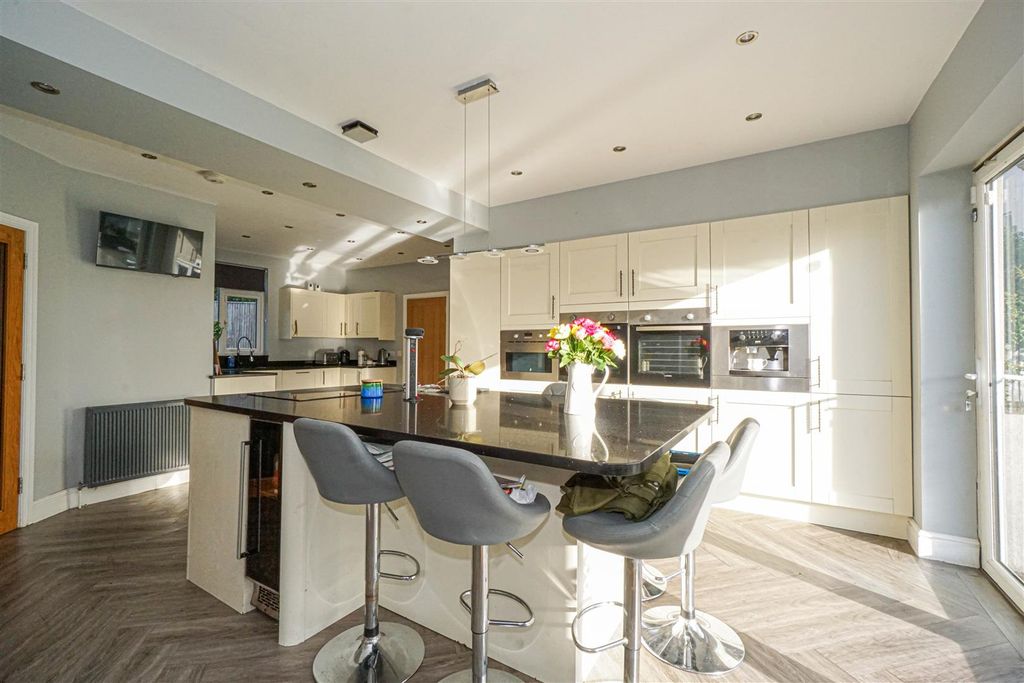 Property photo 3 of 45 Dsc03100.Jpg