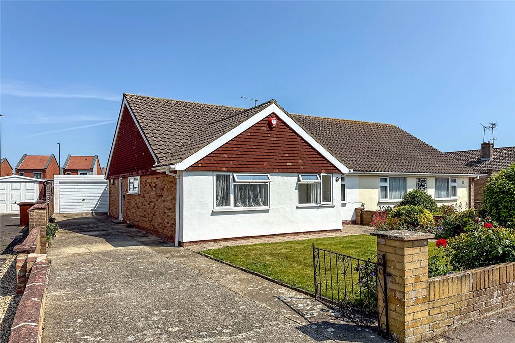 Property photo 1 of 16 Picture No. 13