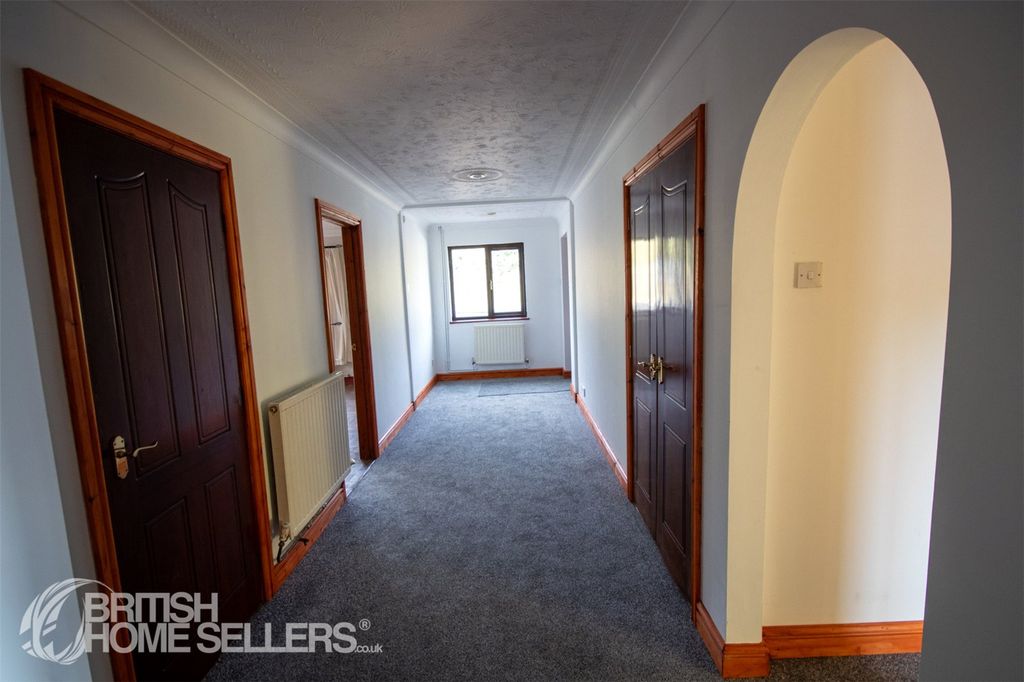 Property photo 3 of 31 Picture No. 42