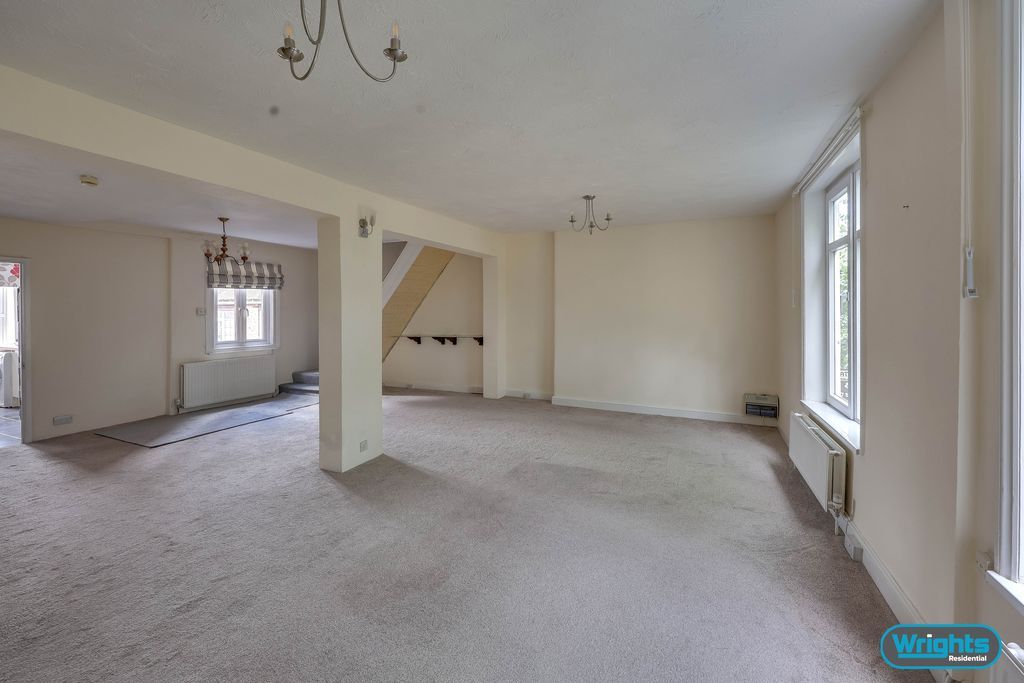 Property photo 1 of 13 Photo 15
