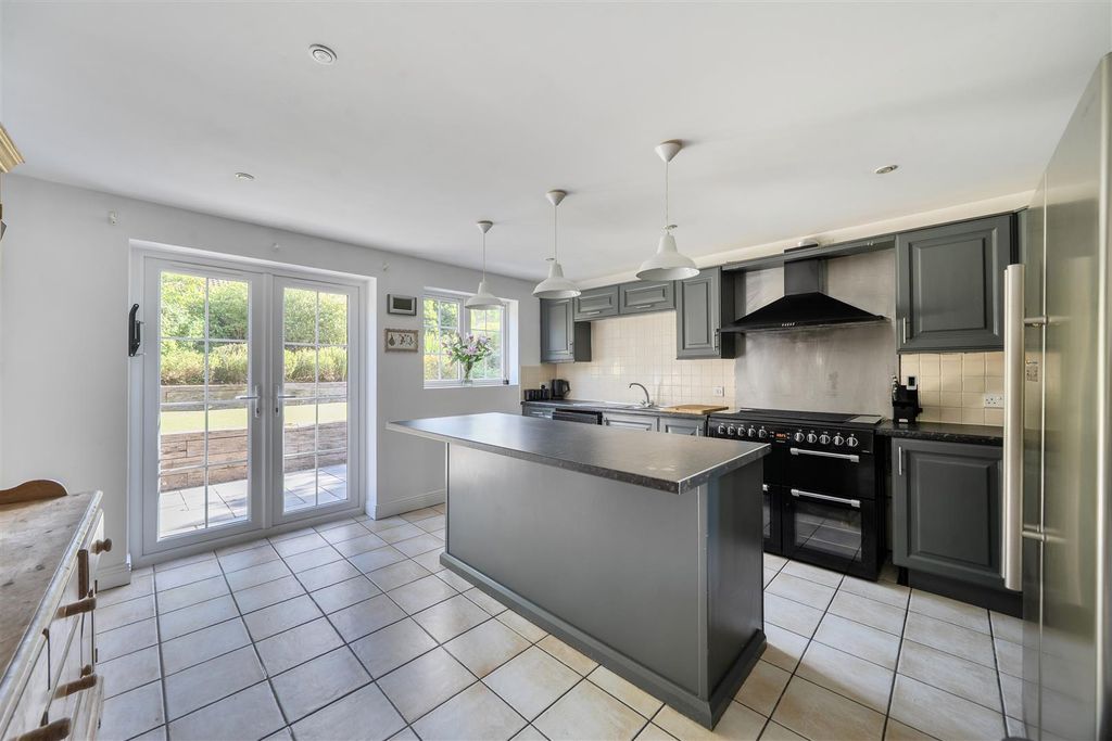 Additional image 4 of 5 bed detached house for saleWestbury Way, Blandford Forum DT11