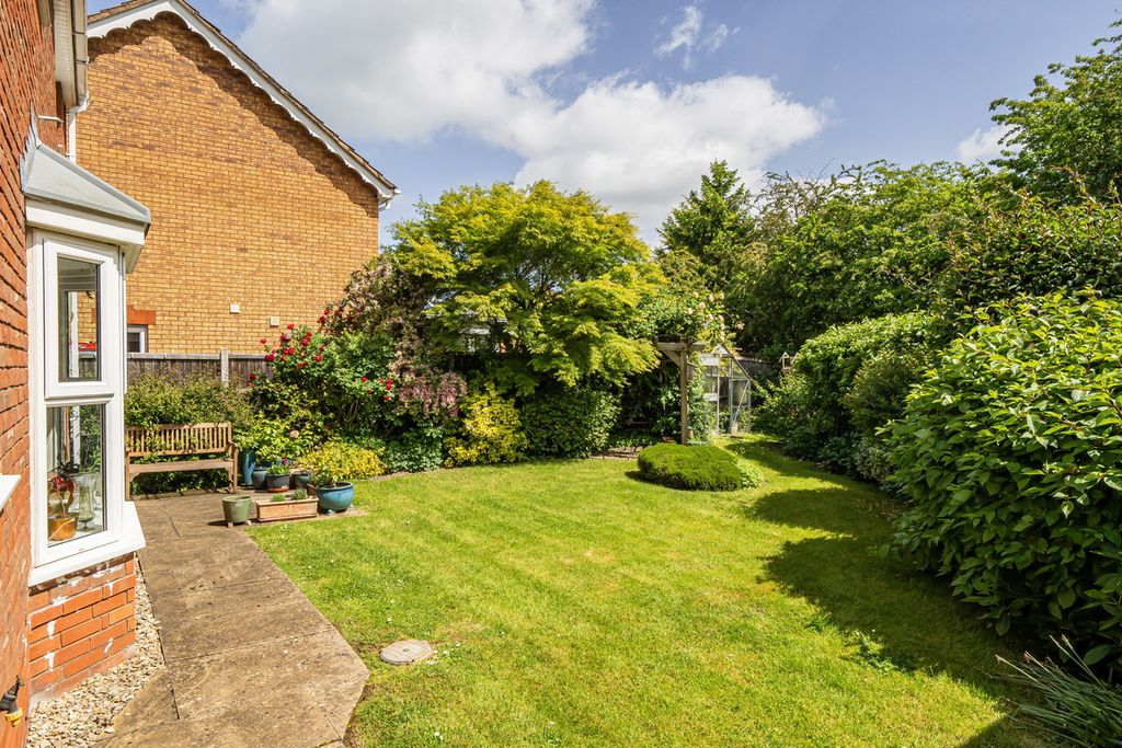 Property photo 2 of 16