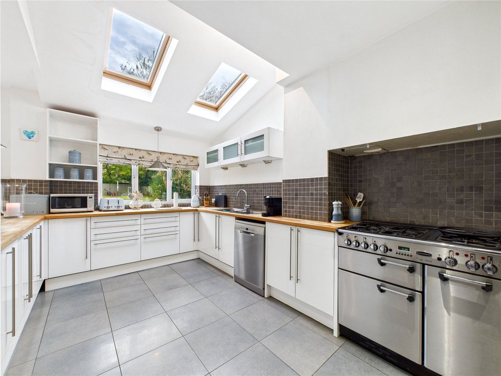 Property photo 1 of 16 Picture No. 06