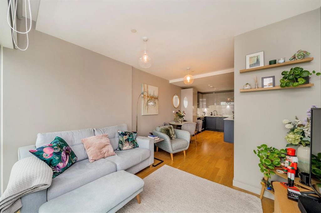 Property photo 3 of 8