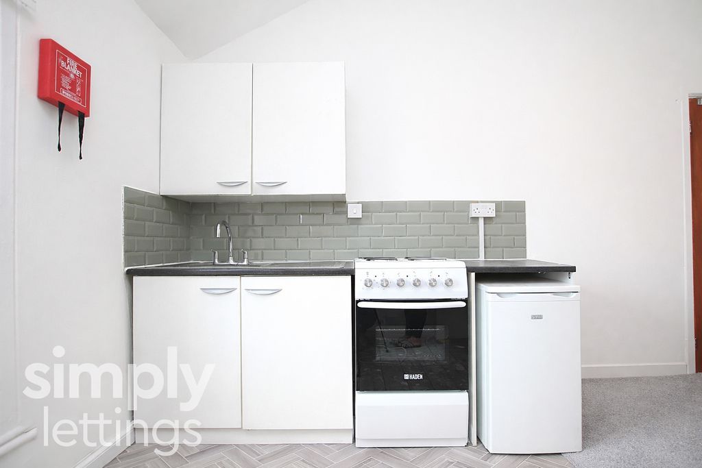 Property photo 3 of 5 Photo 2