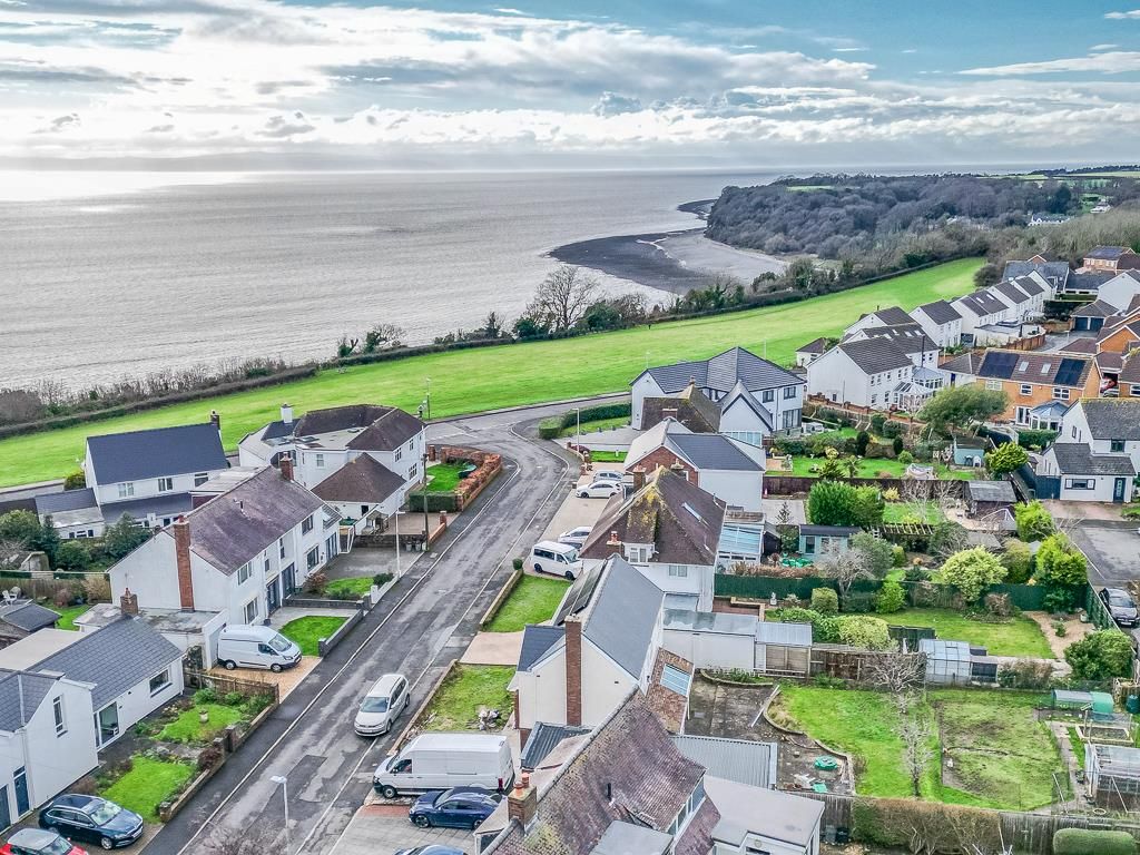 Property photo 2 of 32 Front