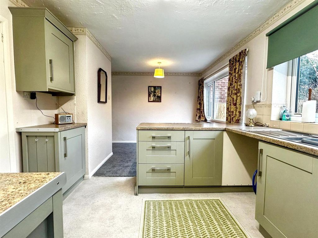 Property photo 2 of 23 Kitchen Diner