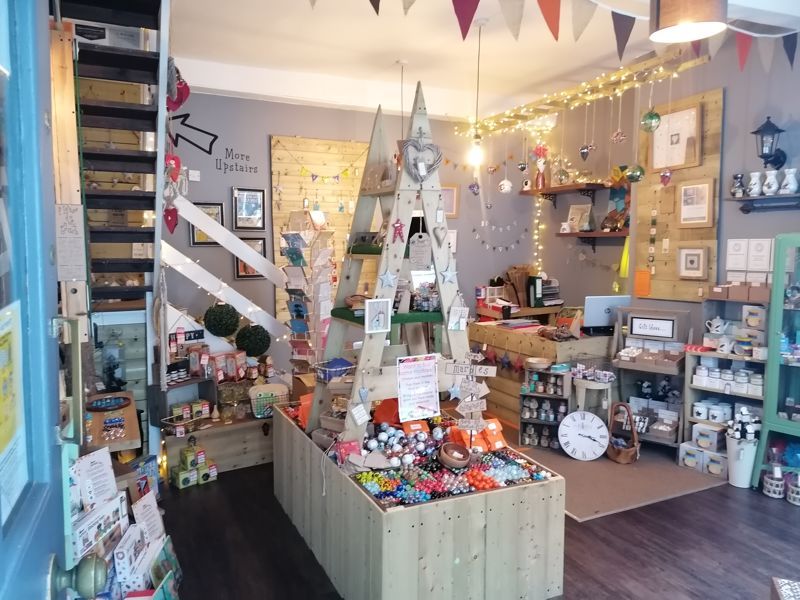 Property photo 2 of 6 Photo 6