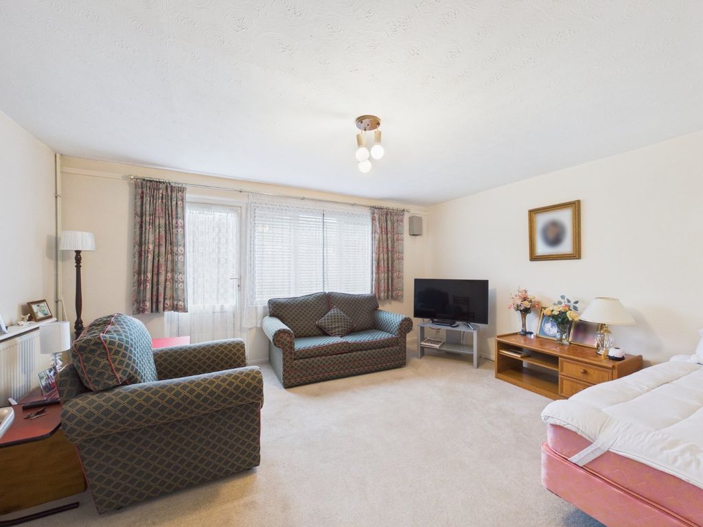 Property photo 2 of 16 Picture No. 04