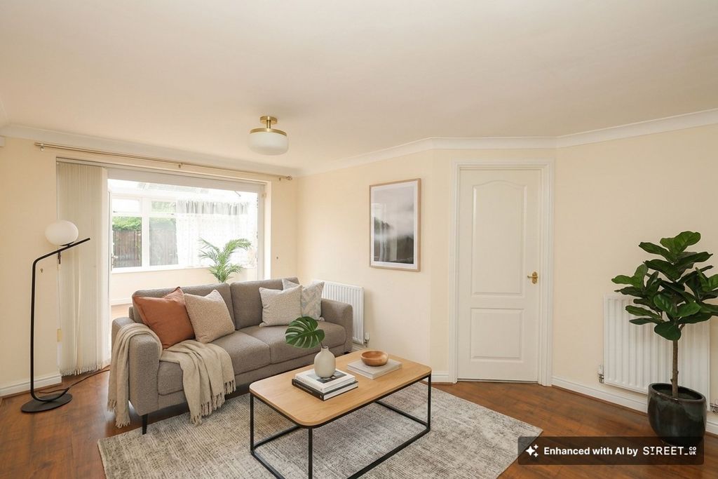 Property photo 2 of 30