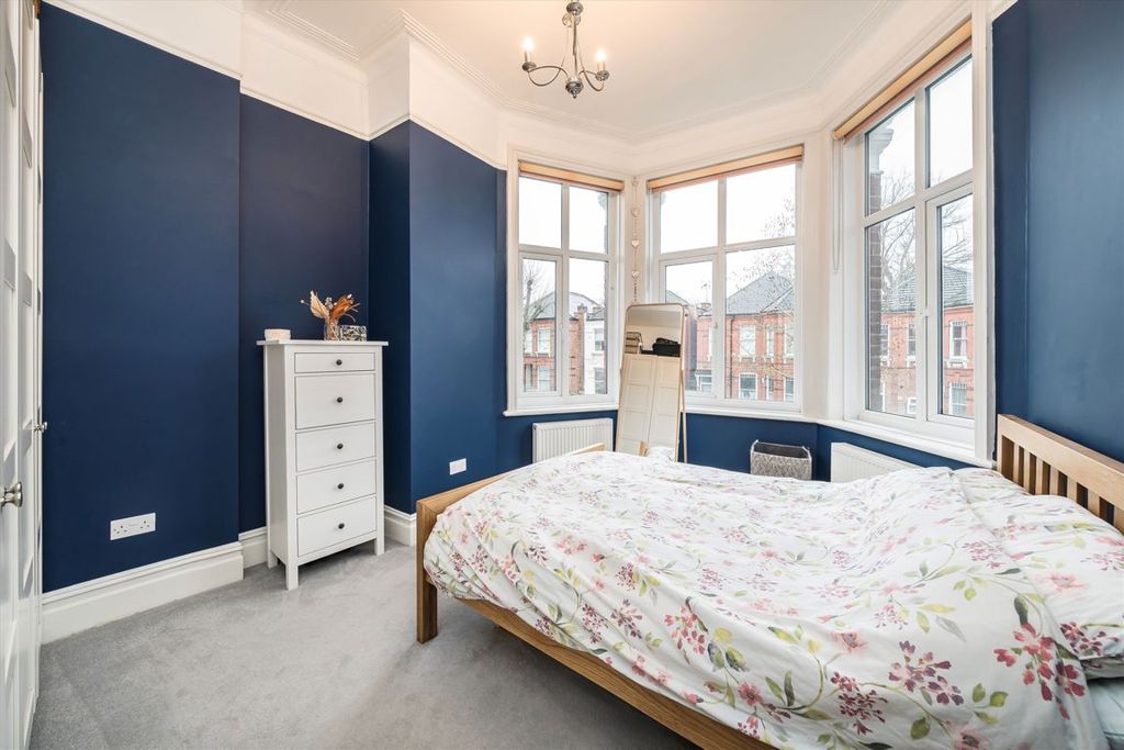 Property photo 3 of 7