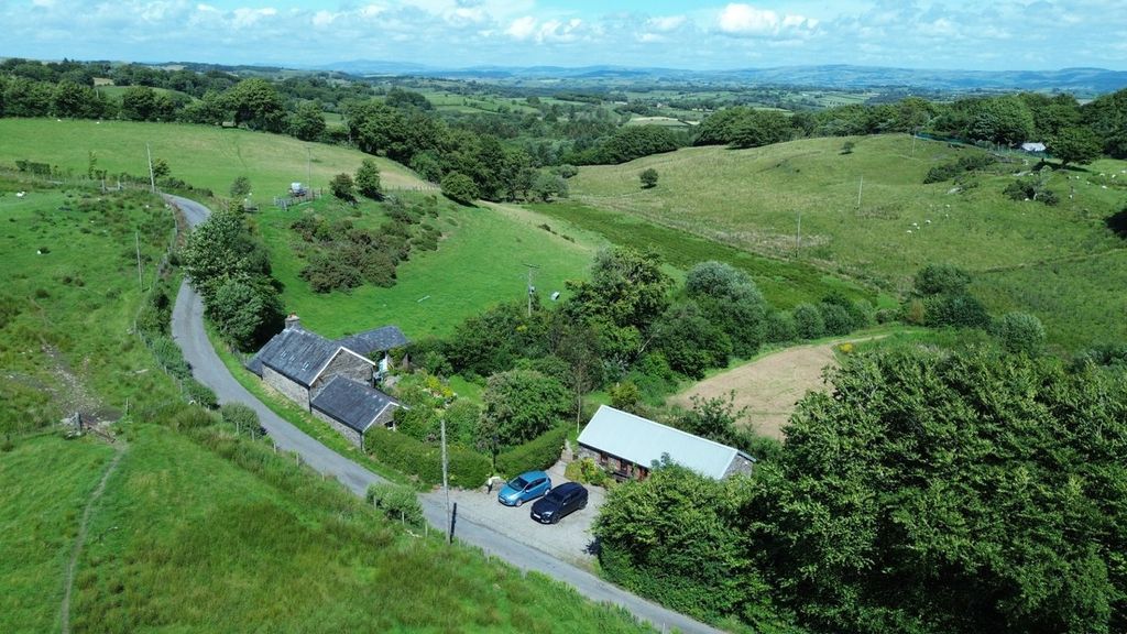 Property photo 3 of 59