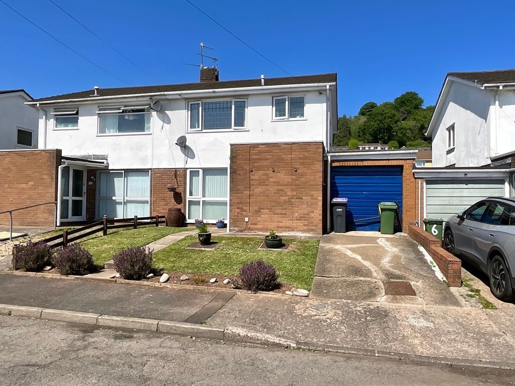 Property photo 1 of 20