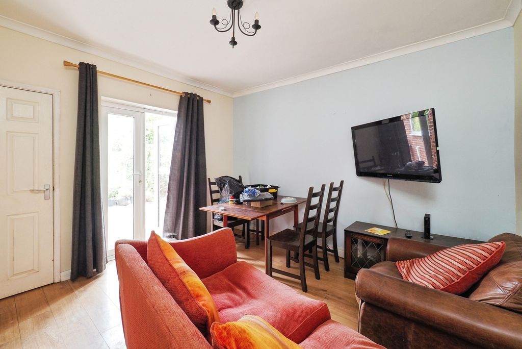 Property photo 3 of 16 Pbox-Img.Jpg