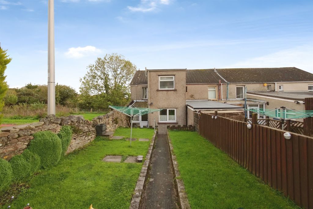 Property photo 3 of 15