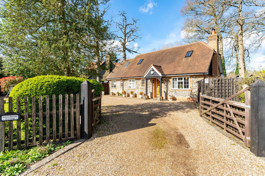 Property photo 1 of 28