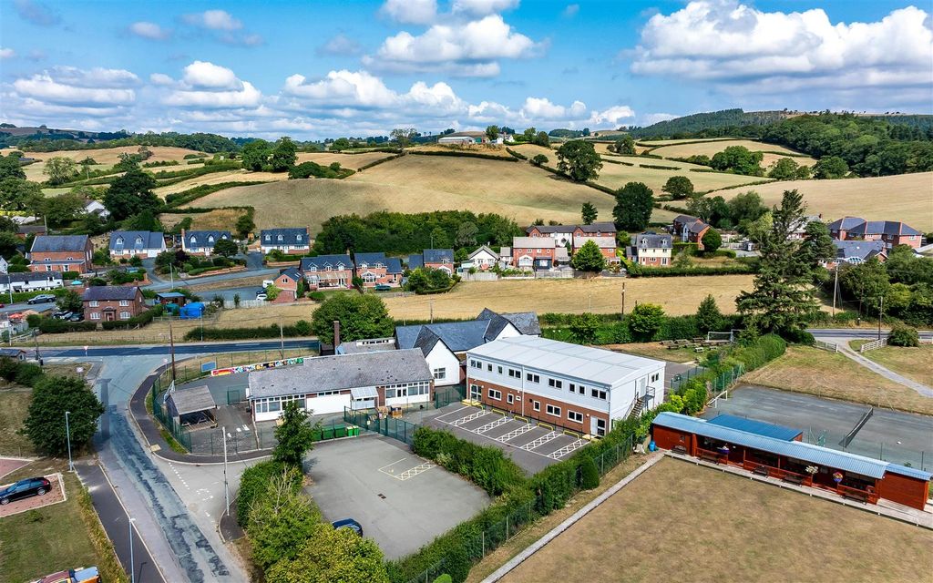 Property photo 3 of 37 3