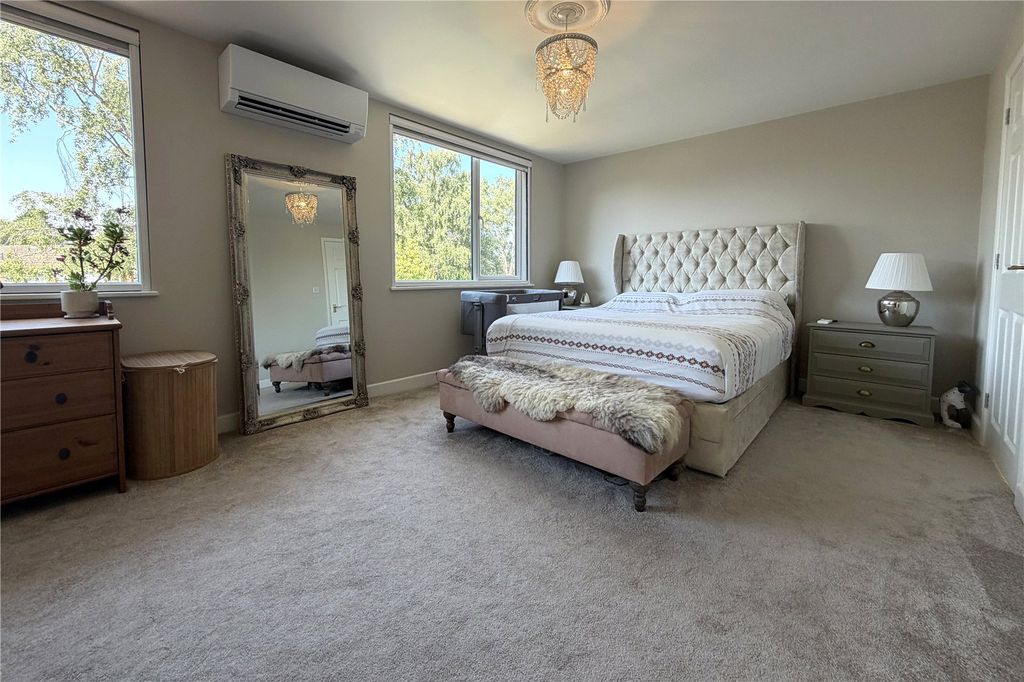 Property photo 2 of 14 Picture No. 06