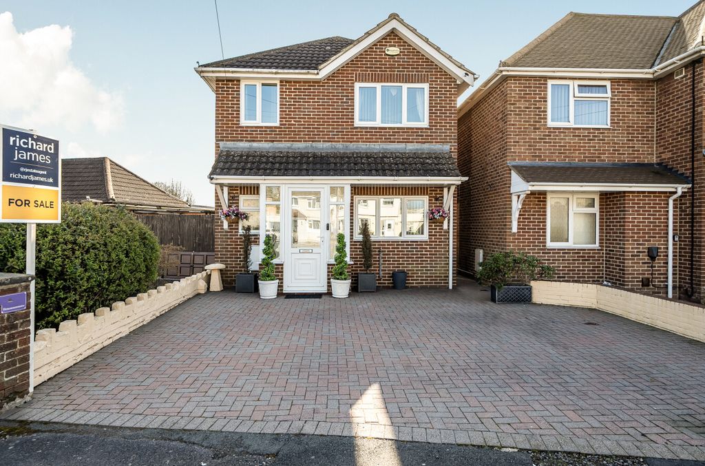 Property photo 1 of 15 1429809169B98Bbb403F2