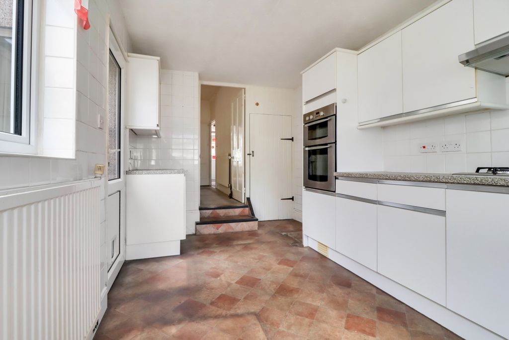 Property photo 3 of 15 Img_4152-Img_4154
