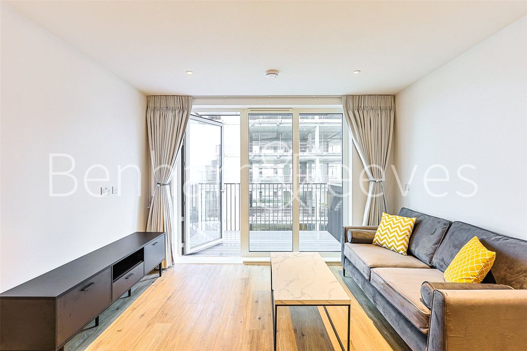 Property photo 2 of 13 Picture No. 01