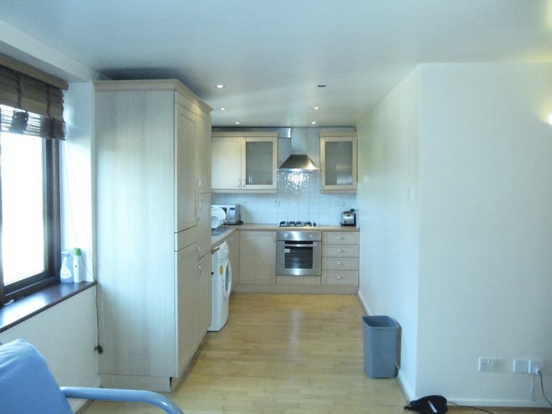 Property photo 3 of 10 Kitchen