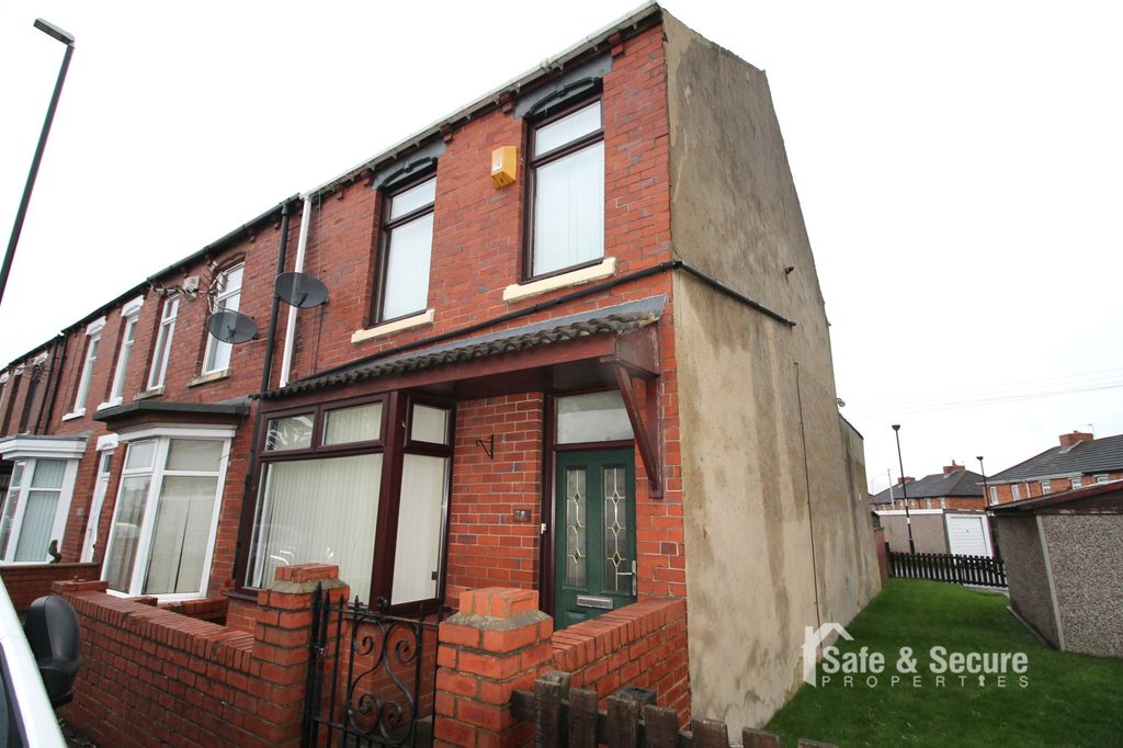 Property photo 1 of 14 Front External