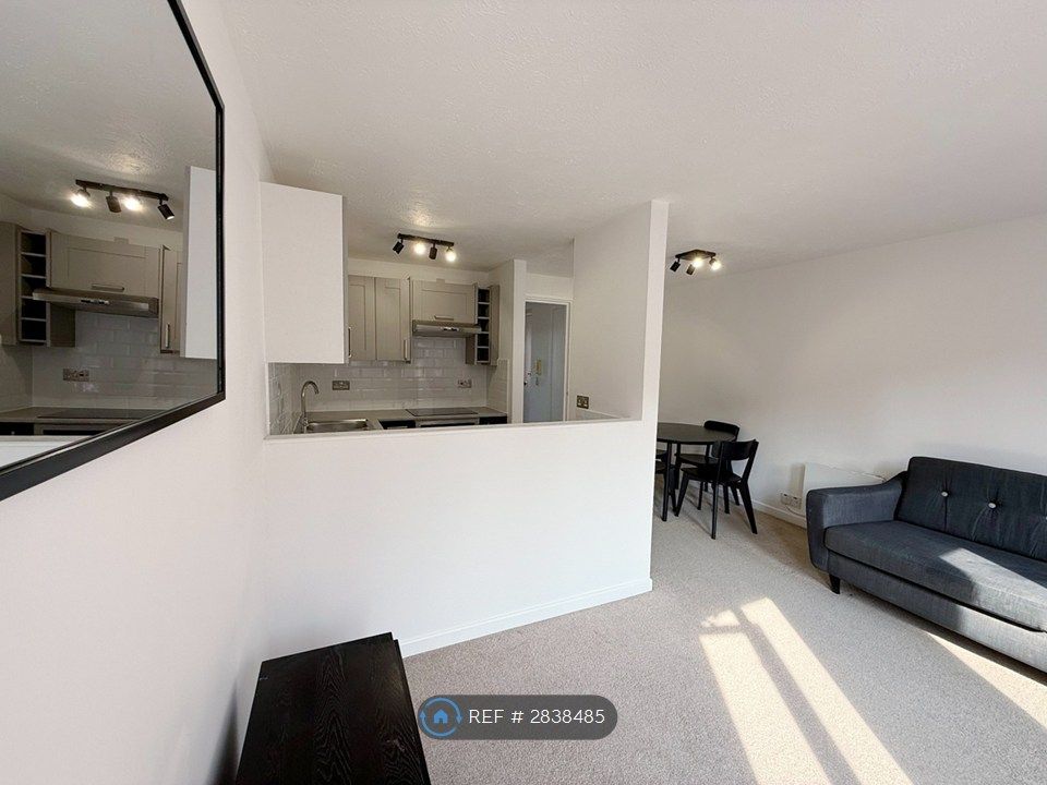 Property photo 3 of 27 Lounge, Kitchen And Dining Area