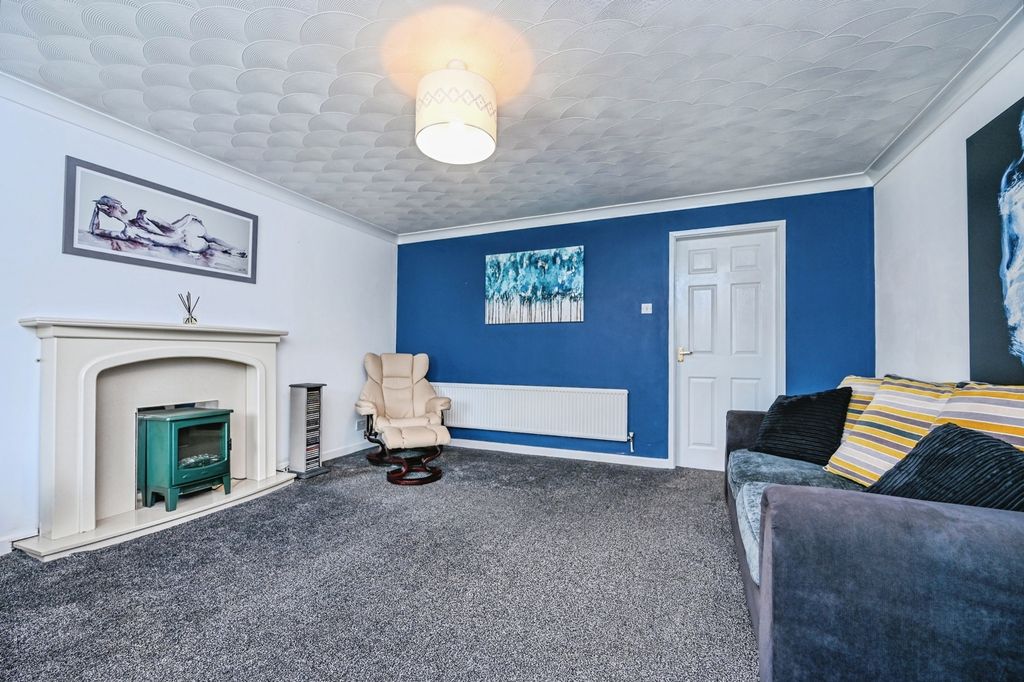 Property photo 3 of 16 Pbox-Img.Jpg