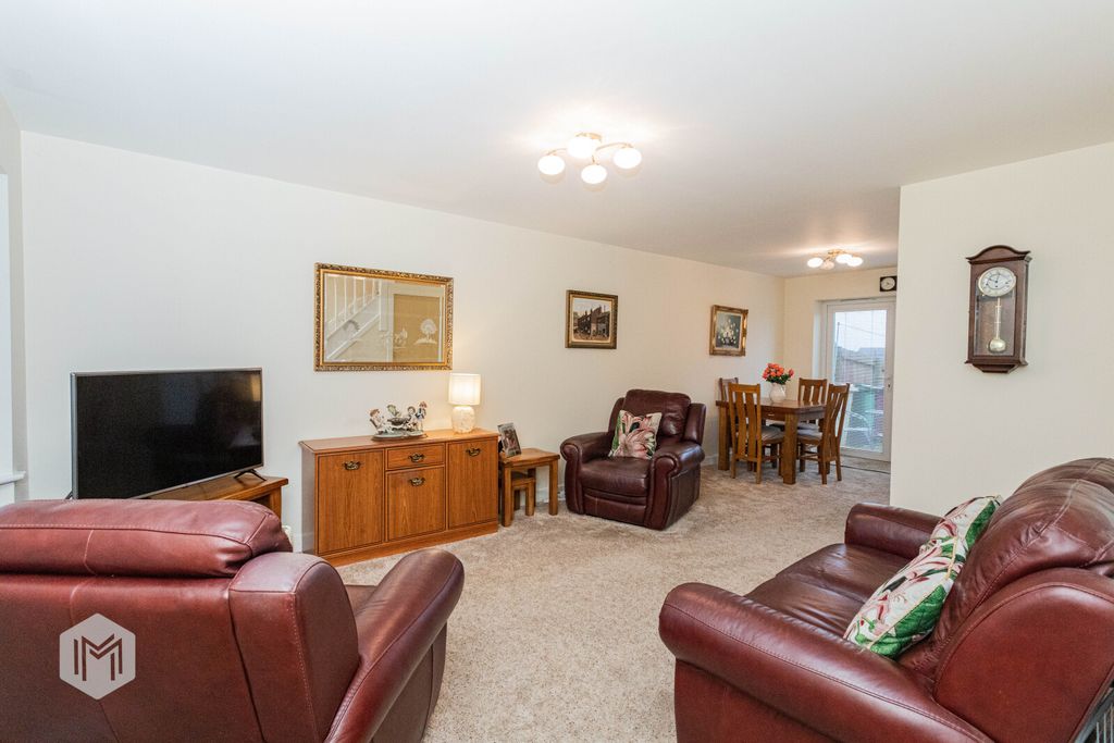 Property photo 2 of 18 Picture No. 02