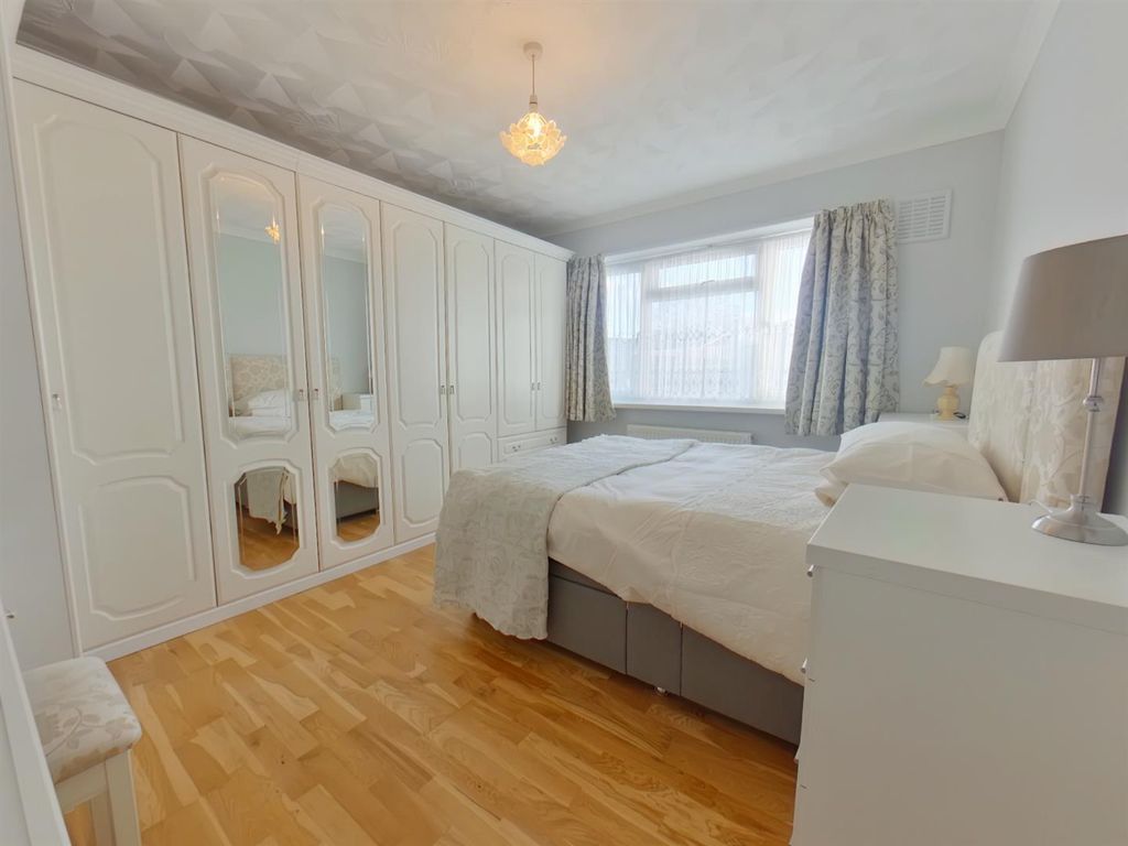 Property photo 3 of 17 Bedroom 1 (1).Jpg