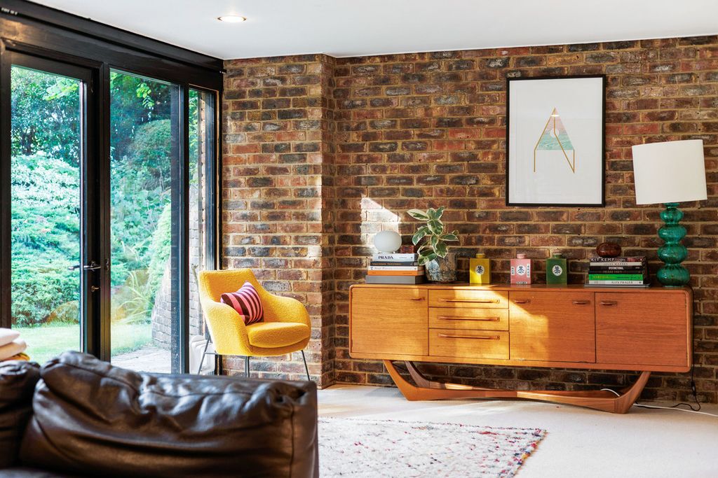 Property photo 2 of 24