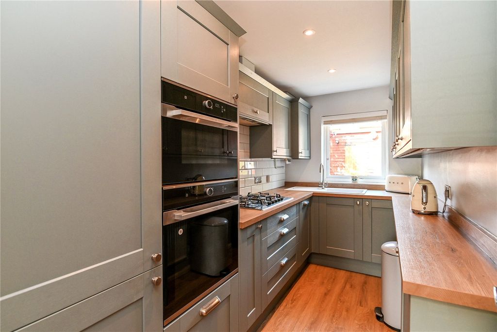 Property photo 3 of 18 Picture No. 05