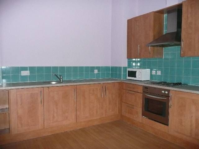 Property photo 3 of 7 Kitchen