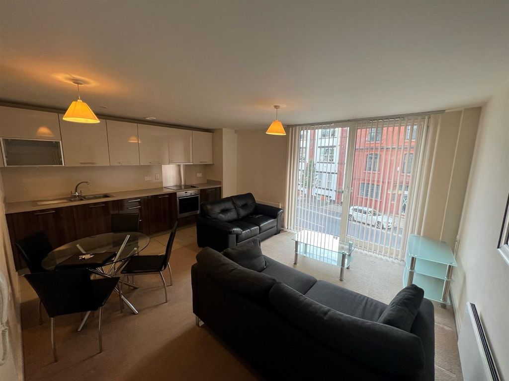 Property photo 2 of 12