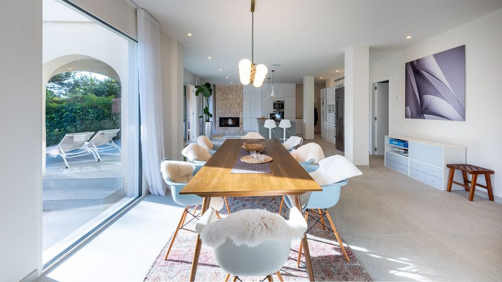 Property photo 3 of 20 78325 Small-19.Jpg