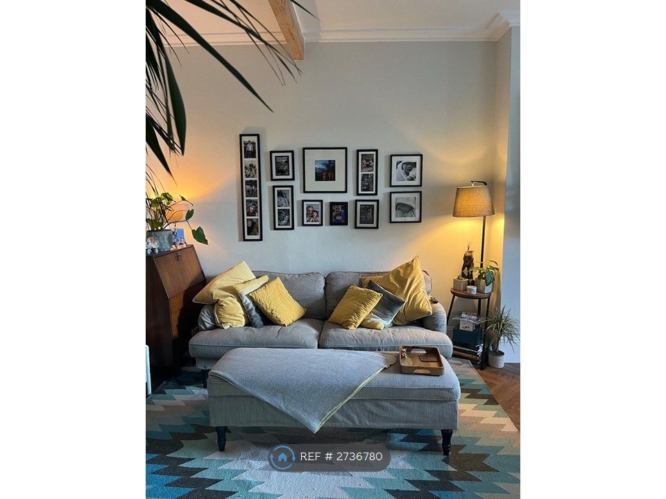 Property photo 2 of 14 Living Room