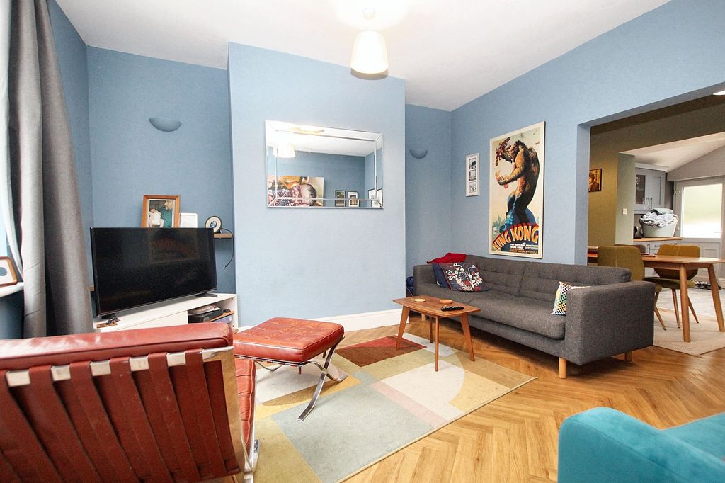 Property photo 3 of 14