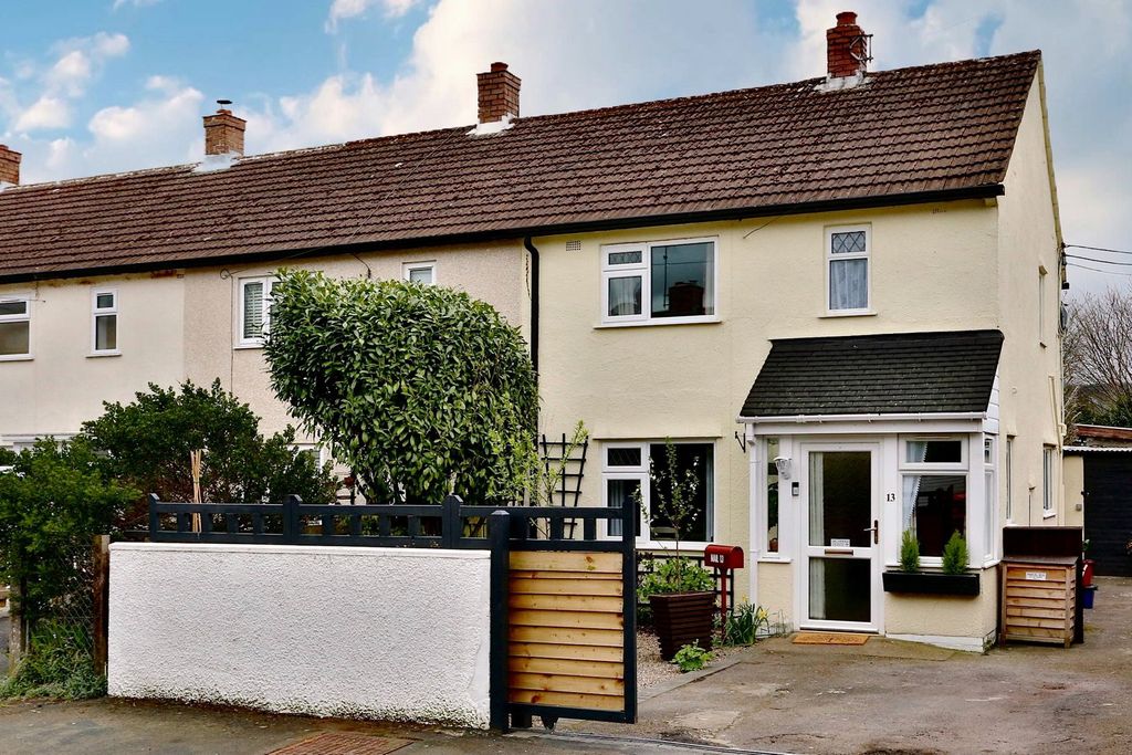 Property photo 1 of 25