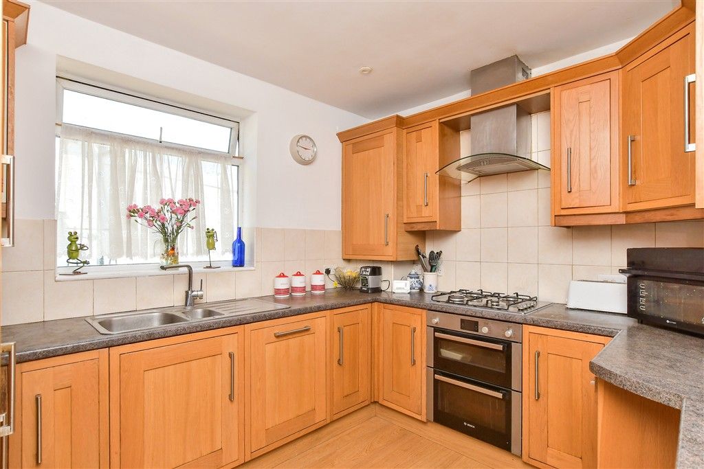 Property photo 3 of 12 Kitchen