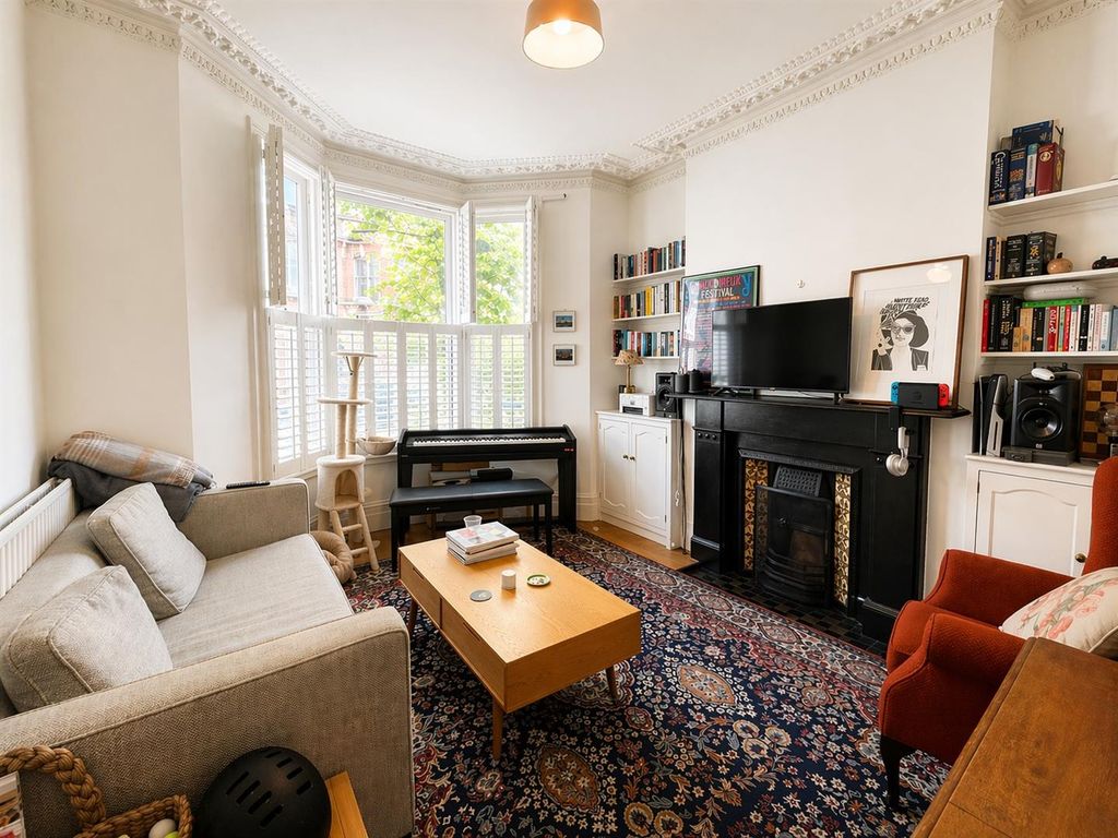 Property photo 2 of 6 Living Room.Jpeg