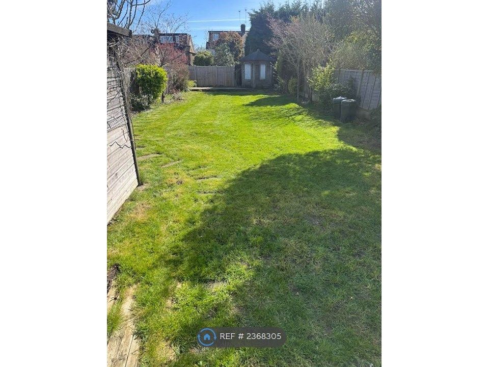 Property photo 2 of 9 Garden