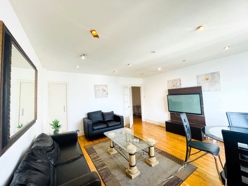 Property photo 2 of 9 Dudley Court, Upper Berkley Street, W1H (11)