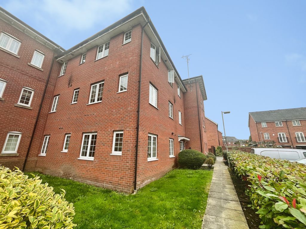 Property photo 1 of 10 External