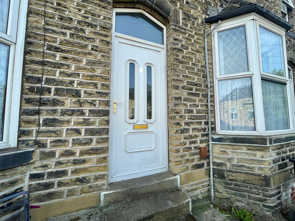 Property photo 1 of 8 Bedroom 1